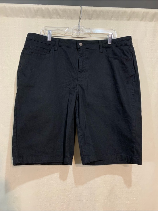 Lee Pants - Lee Black Flat-Front Men's Shorts a3/86